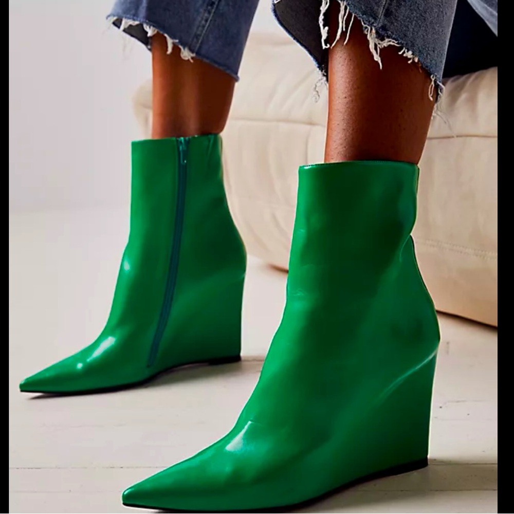 New Jeffrey Campbell green wedge boots, size 7 1/2